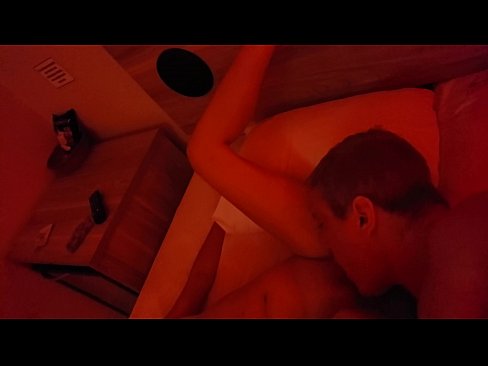 ❤️ Liếm âm hộ ẩm ướt của tôi. Video sex tại chúng tôi