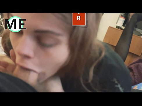 ❤️ Họng tinh ranh, ống quần rách và gót rách rất vui được gặp Video sex tại chúng tôi
